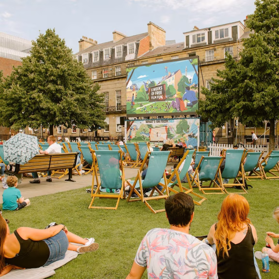 Screen on the green