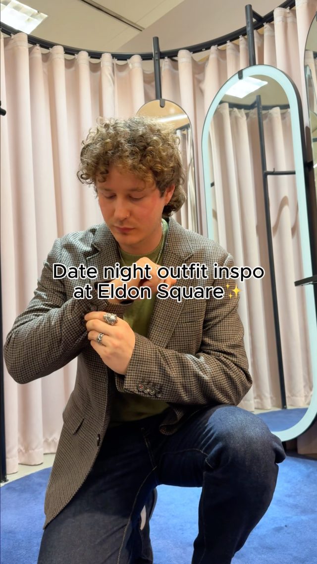 Valentine's date night, but make it fashion ❤️Find his & hers outfits, styled to perfection at @johnlewis ✨ 👉🏻 Don't forget to book your own personal styling service online today.