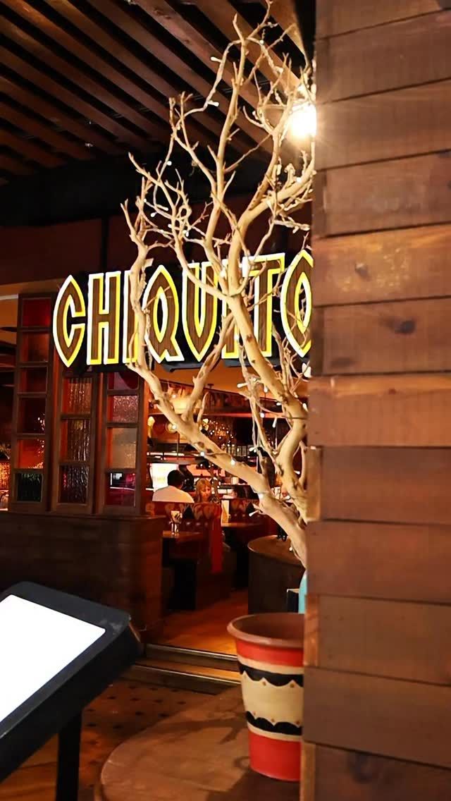 Weekend plans? Sorted. 🙌🌮Turn up the heat at @chiquito with sizzling fajitas, tasty sharing dishes & mouthwatering cocktails - perfect for kicking off the weekend in style.✨Whether you’re stopping by for lunch, dinner or late-night cocktails with friends, they’re open 11am-10pm Sat & Sun🪩❤️#eldonsquare #newcastlerestaurants #newcastlefoodies #newcastleupontyne